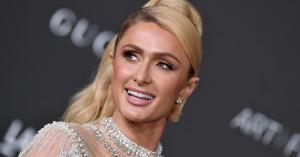 Paris Hilton Laughs off Wardrobe Malfunction on ‘Tonight Show’