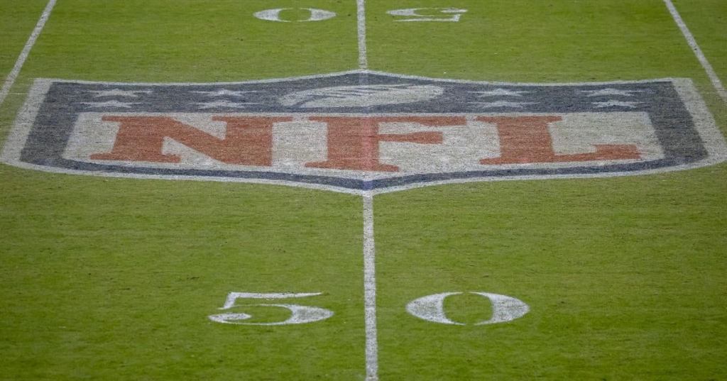 nfl-postpones-3-week-15-games-covid-19-outbreak.jpg