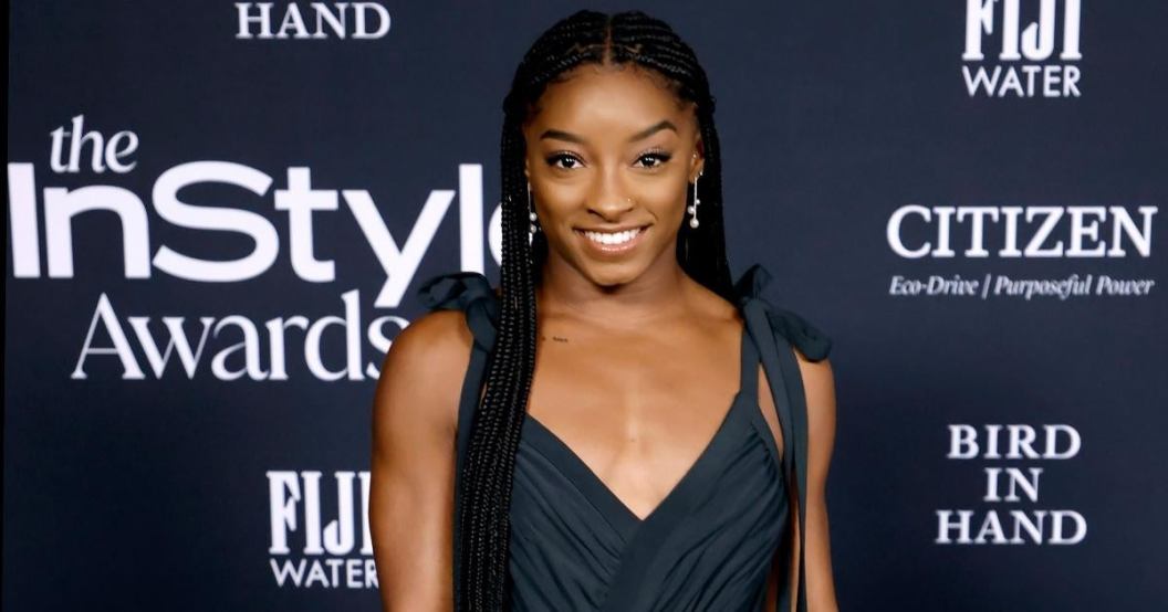 simone-biles-sends-message-boyfriend-jonathan-owens-first-nfl-interception.jpg