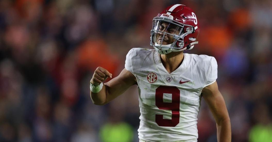 college-football-playoff-semifinal-2021-alabama-cincinnati-time-channel-how-to-watch.jpg