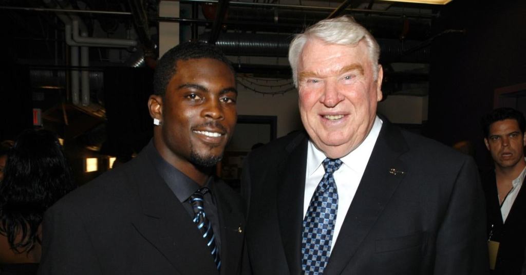 john-madden-cover-athletes-madden-nfl-video-game-pay-tribute-late-coach-broadcaster.jpg