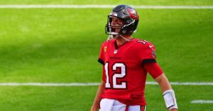 Tom Brady Reaches 2 Historic Records in Buccaneers’ Win Over Bills