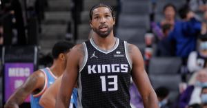 Tristan Thompson Drops Big Paternity News, Sends Message to Khloe Kardashian