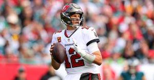 Tom Brady to Return to NFL One Month After Announcing Retirement