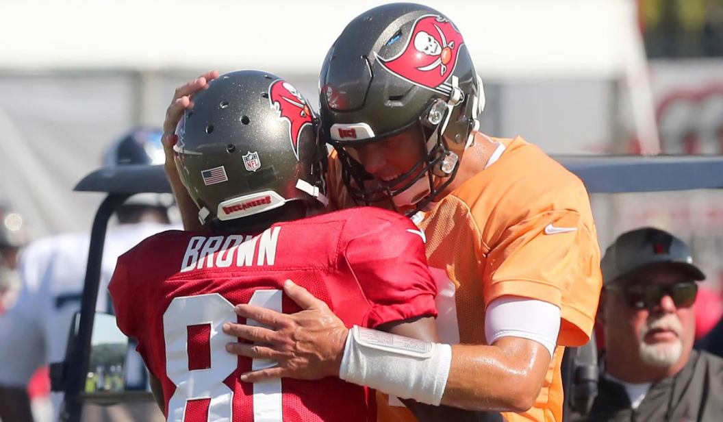 tom-brady-antonio.jpg