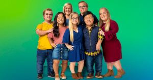 ‘7 Little Johnstons’ Couple Reveals Engagement