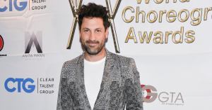 ‘Dancing With the Stars’ Pro Maksim Chmerkovskiy Fights Tears in Latest Update From Ukraine