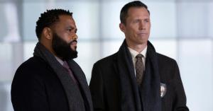 ‘Law & Order’ Revival Premiere: Classic ADA Makes Surprise Return in R. Kelly-Inspired Case