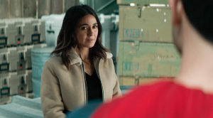 ‘Superman and Lois’ Star Emmanuelle Chriqui Talks Lana Lang’s ‘Hell of a Journey’ in Season 2 (Exclusive)