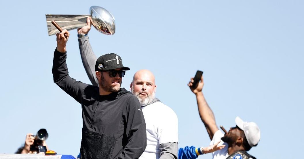 matthew-stafford-draws-ire-reaction-woman-falling-off-stage-super-bowl-celebration.jpg