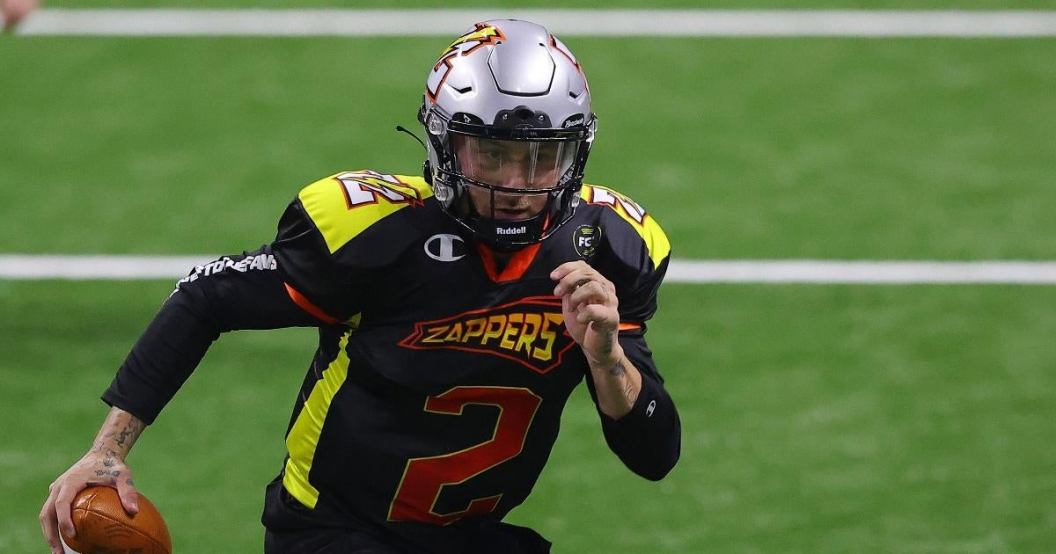 johnny-manziel-hits-beach-instagram-model-ahead-fcf-season.jpg