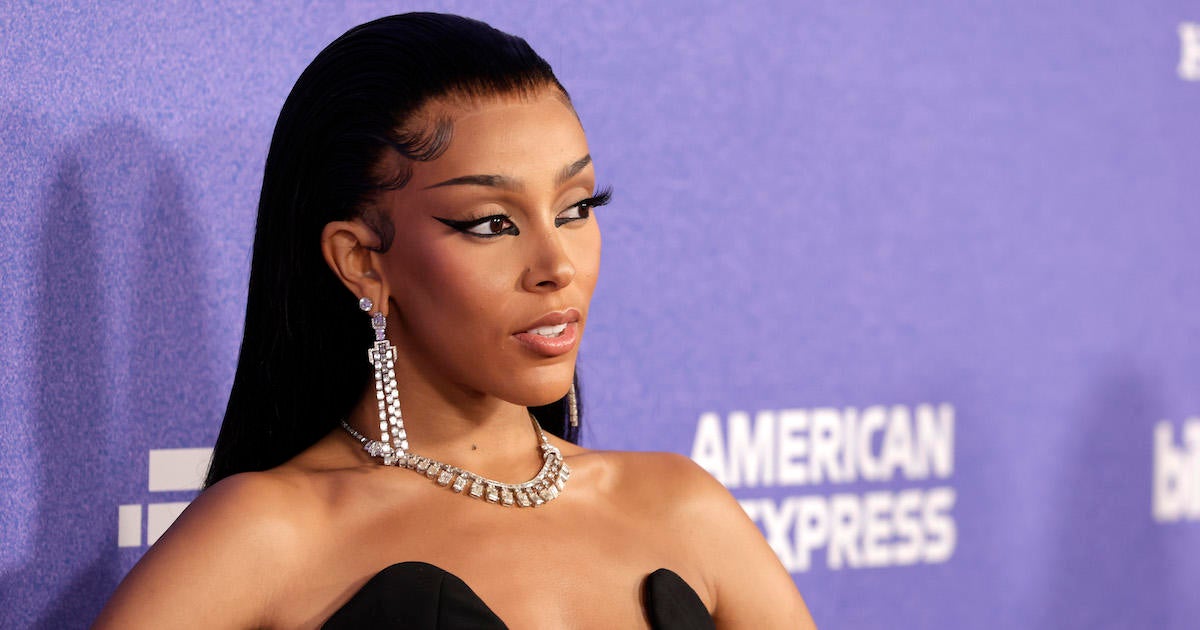 Doja Cat Opens up About Plastic Surgeries She's Undergone - PopCulture.com