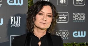 Sara Gilbert Joins Paramount’s Tom Brady Movie