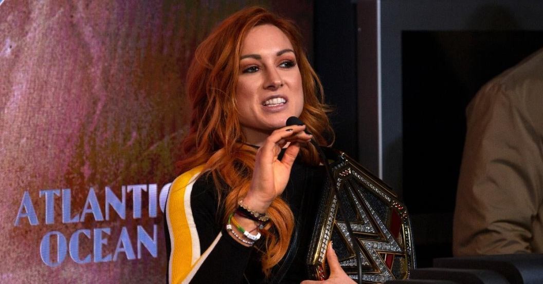 becky-lynch-injured-shares-photos-hospital.jpg