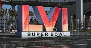 Super Bowl Champion Retires From NFL After 16-Year Career