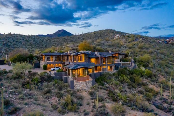 steven-seagall-arizona-house-2.jpg