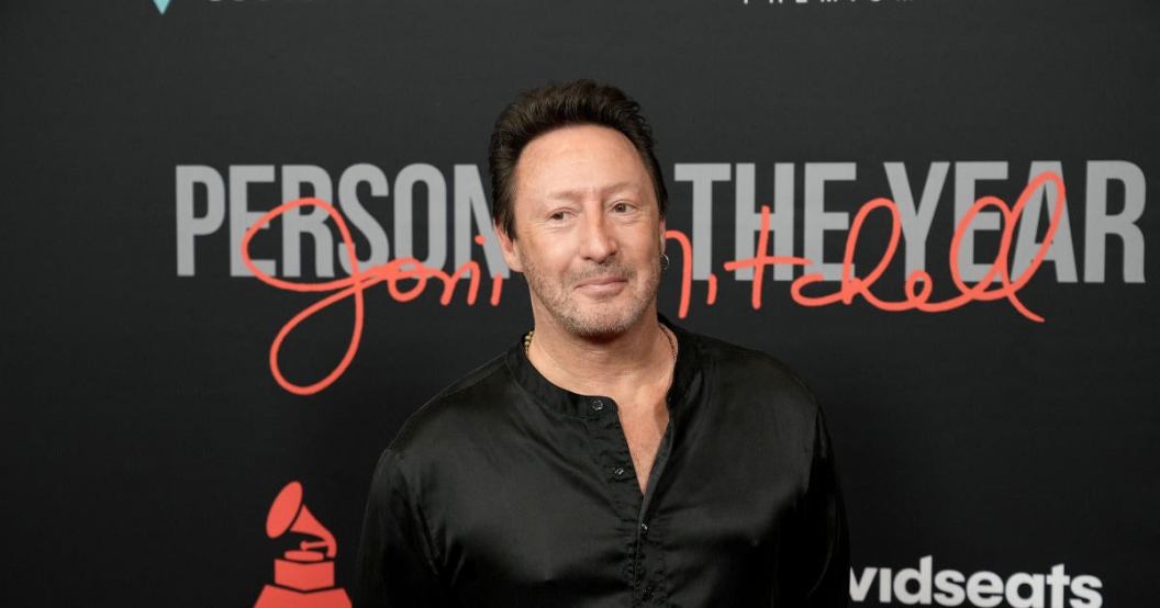 john-lennon-son-julian-lennon.jpg