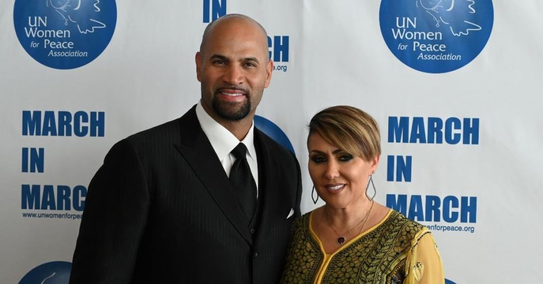 albert-pujols-announced-split-wife-22-years.jpg