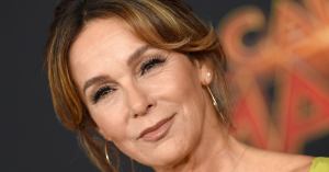 Jennifer Grey Opens up About Her Plastic Surgery Nightmare