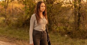 ‘Fear the Walking Dead’ Star Alycia Debnam-Carey Teases Alicia’s Fate in New Episodes (Exclusive)