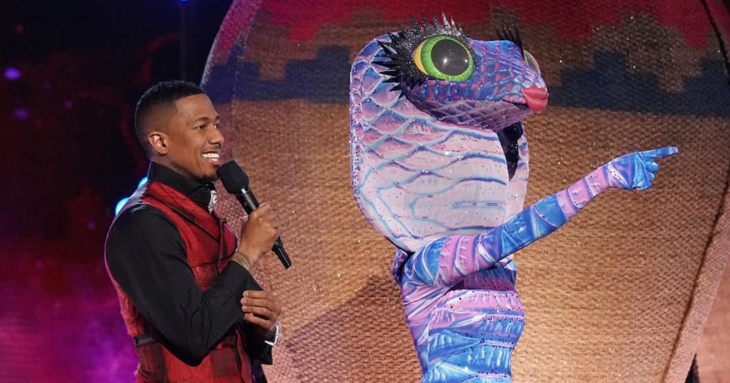 the-masked-singer-queen-cobra-nick-cannon.jpg
