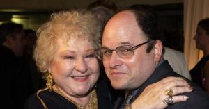 Jason Alexander Pays Emotional Tribute to ‘Seinfeld’ Mom Estelle Harris