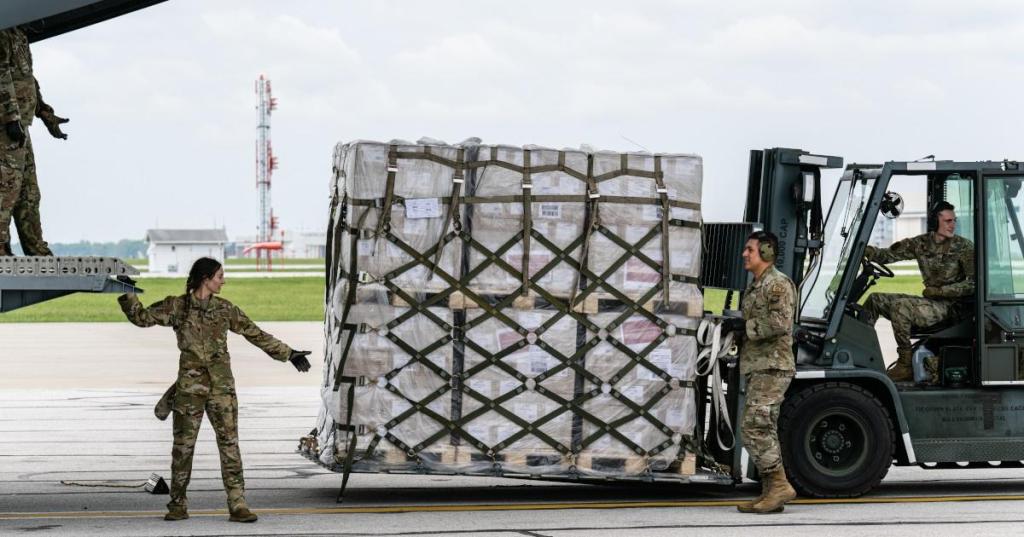 baby-formula-delivery-getty-images.jpg