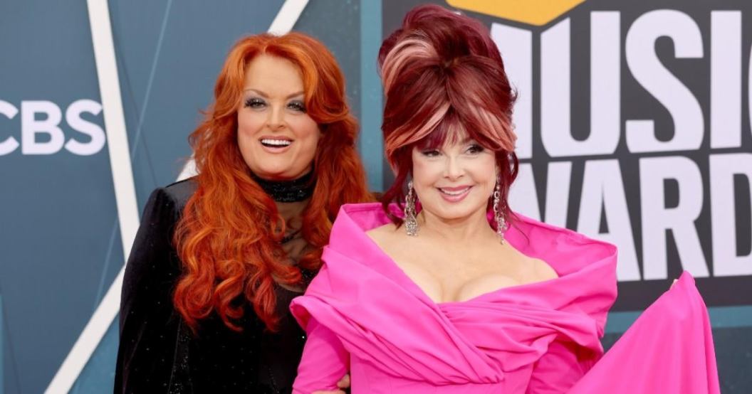 wynonna-naomi-judd.jpg