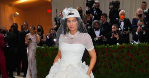 Kylie Jenner’s Met Gala Look Roasted by Onlookers