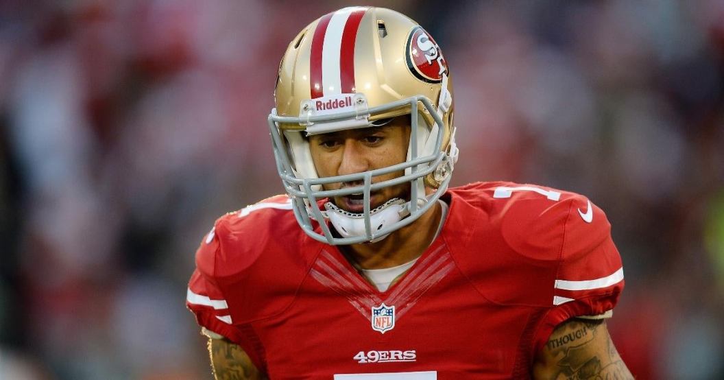 colin-kaepernick-nfl-fans-wild-reactions-working-out-las-vegas-raiders.jpg