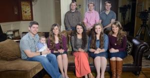 ‘Counting On’: Duggar Kids Reunite Ahead of Josh Duggar Sentencing