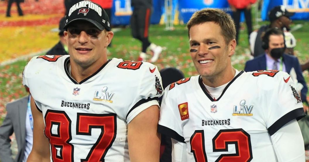 rob-gronkowski-tom-brady-new-video-promising-tampa-bay-buccaneers.jpg
