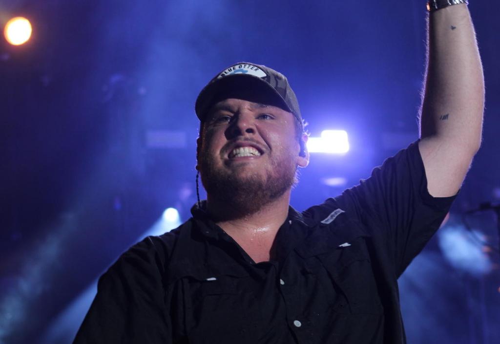 luke-combs-cma-fest.jpg