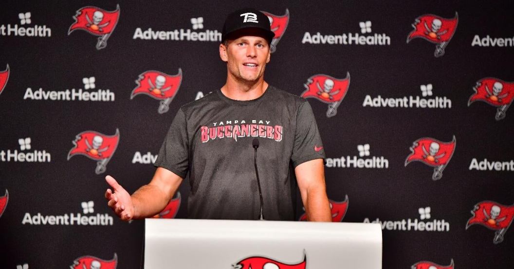 tom-brady-responds-report-talking-miami-dolphins.jpg