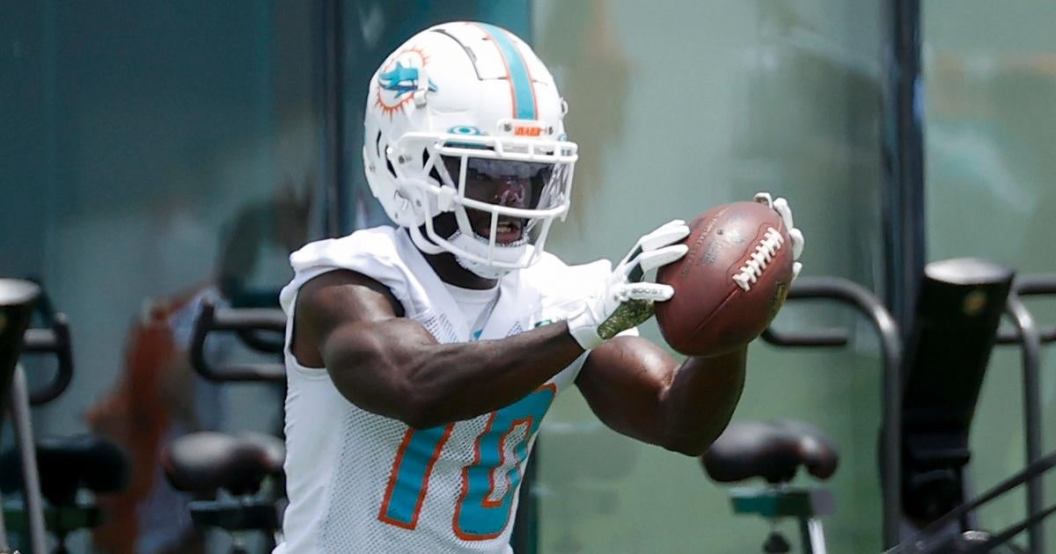 tyreek-hill-explains-why-left-kansas-city-chiefs-miami-dolphins.jpg