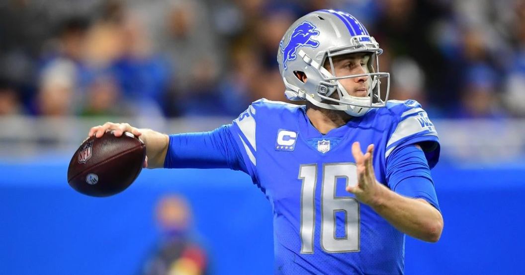 jared-goff-engaged-sports-illustrated-swimsuit-model.jpg