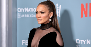 Jennifer Lopez Takes Stage With Special Guest for First Time Since Super Bowl Halftime