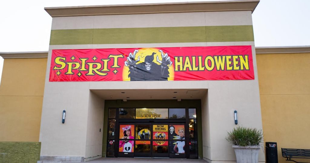 spirit-halloween-store.jpg