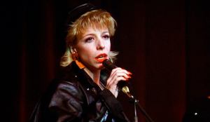 Julee Cruise, ‘Twin Peaks’ Singer, Dies at 65