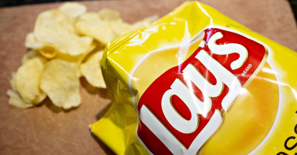 lays-bag-with-chips.jpg