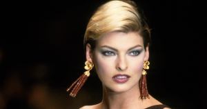 Linda Evangelista Lands First Modeling Campaign Since Cosmetic Surgery ‘Disfigurement’