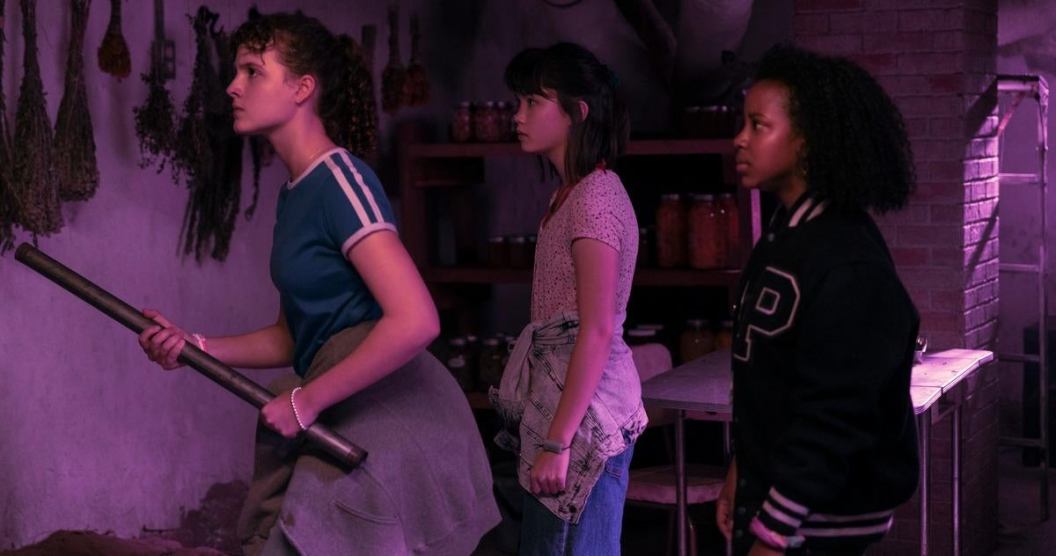paper-girls-cast-strazza-nelet-jones.jpg