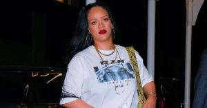 Rihanna’s Fans Come to Her Defense After Post-Pregnancy Photos Surface