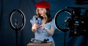 ‘Not Okay’: Zoey Deutch Leads Clunky Social Media Satire (Review)
