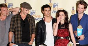 ‘Twilight’ Star Reportedly Splits From Longtime Partner