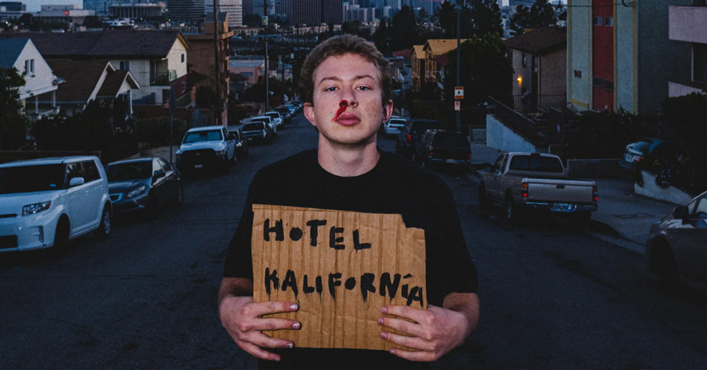 hollywood-undead-hotel-kalifornia.png