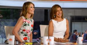 Savannah Guthrie and Hoda Kotb Dress as Cirque du Soleil Performers for Halloween