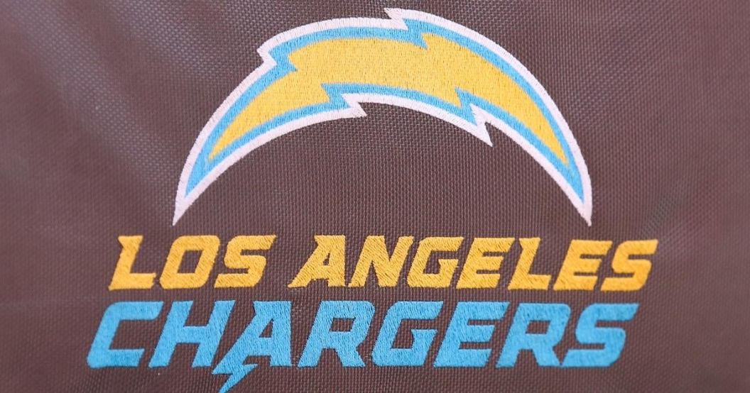 los-angeles-chargers-sign-super-bowl-champion-running-back-sony-michel.jpg