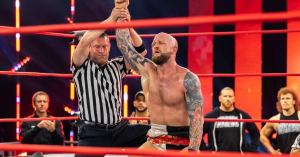 Impact Wrestling Champion Josh Alexander Talks Feeling ‘Most Pressure’ at ‘Slammiversary’ (Exclusive)