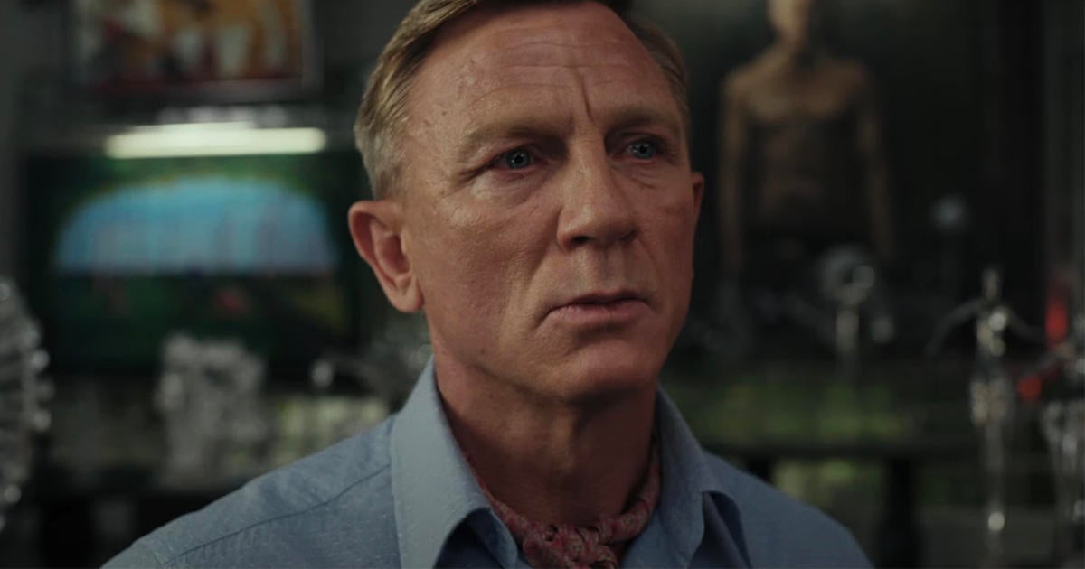 Daniel Craig Explicitly Blasted Netflix Exec Over 'Knives Out' Dispute